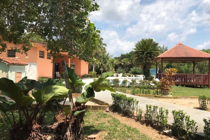 Hotel Exterior 43 of 54