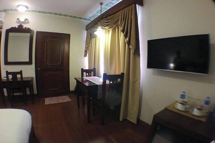 Room 16 of 50