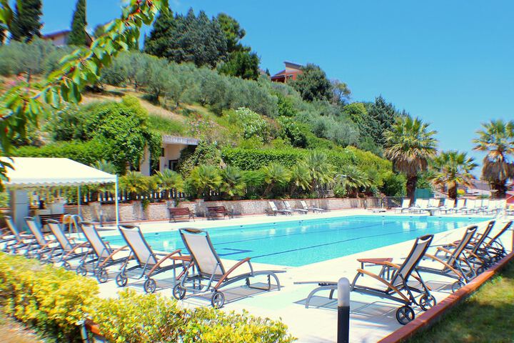 Hotel Pool