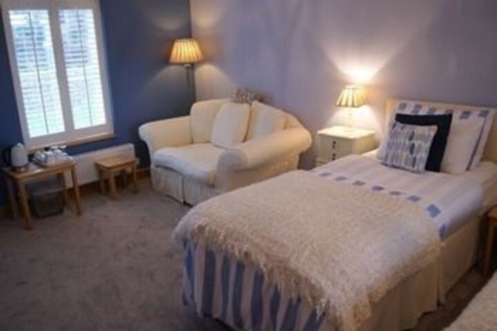 Room 7 of 13