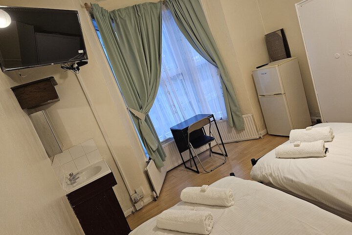 Room 17 of 64