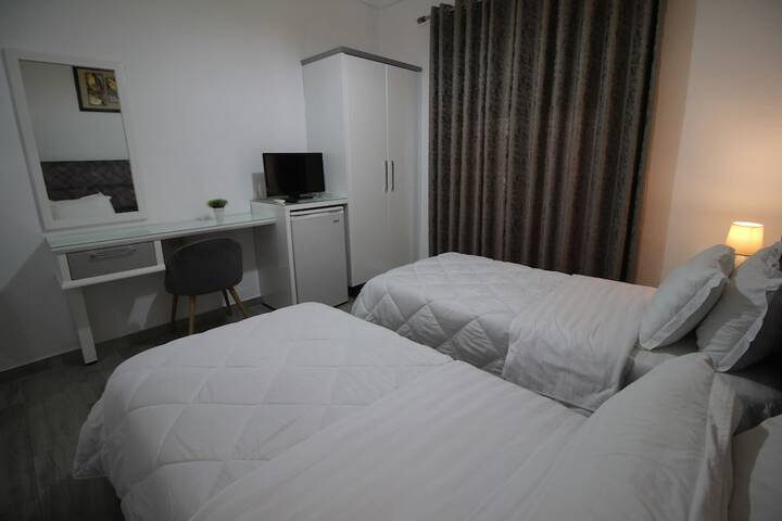 Room 11 of 44