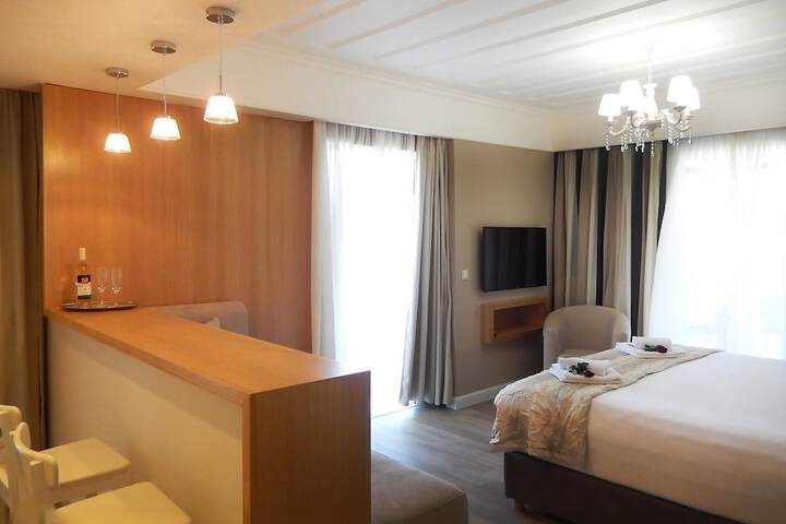 Room 10 of 37