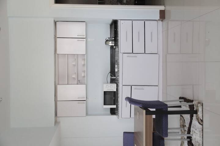Room 13 of 28