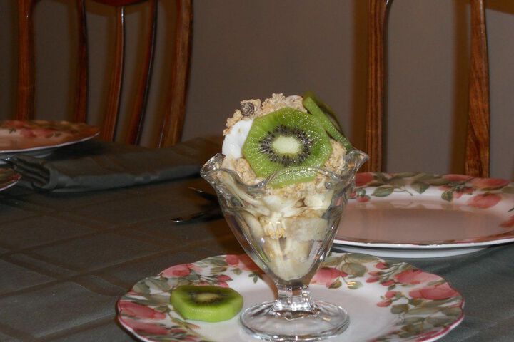 Dining 12 of 25