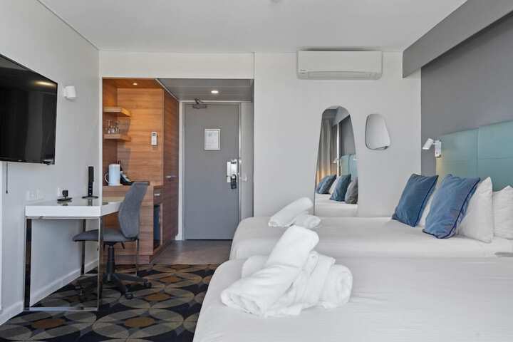 Room 3 of 18