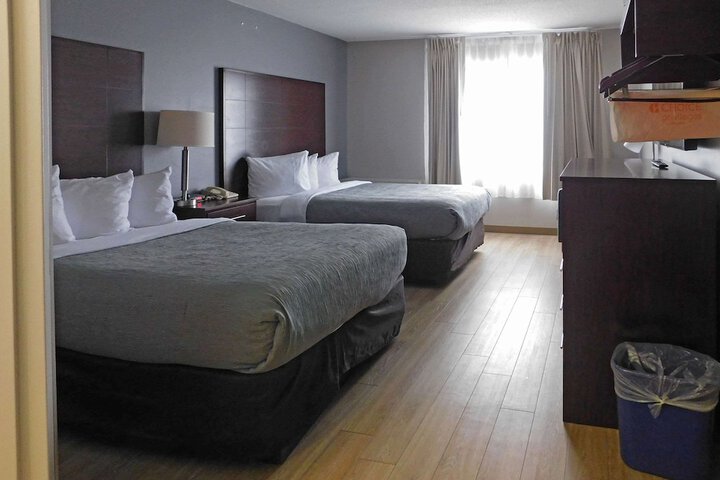 2 Double Beds (4 of 4)