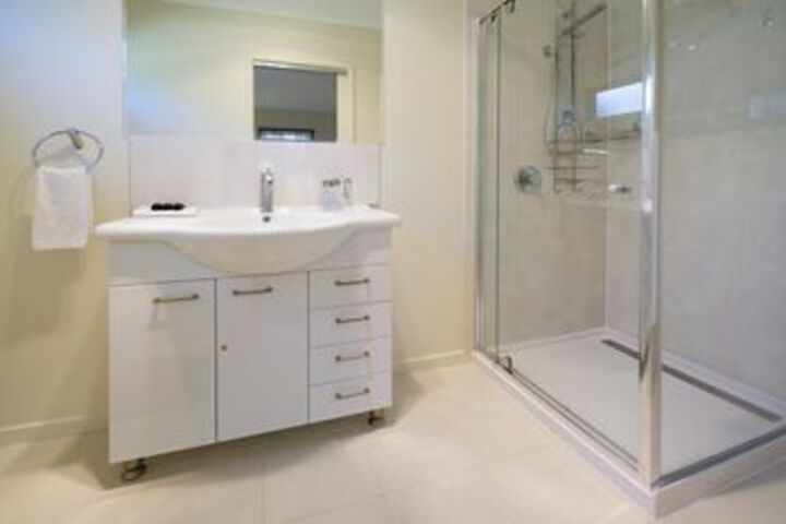 Room 3 of 9
