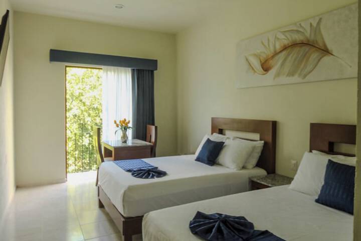 Room 8 of 34