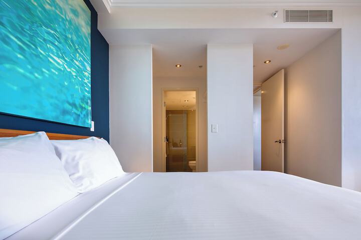 Room 45 of 308