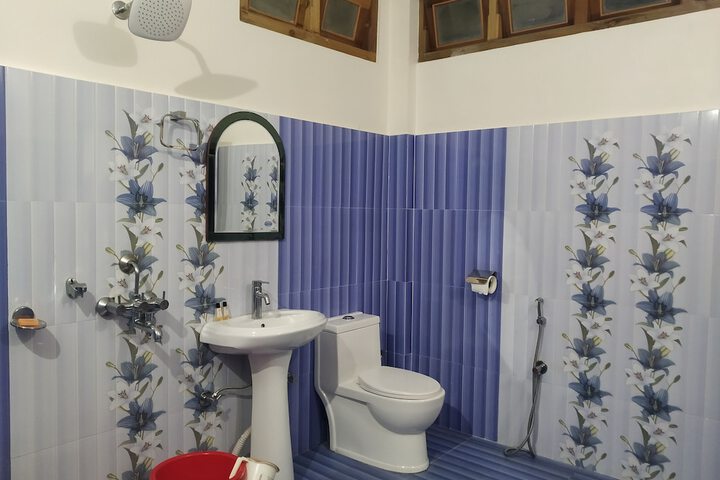 Room 55 of 104