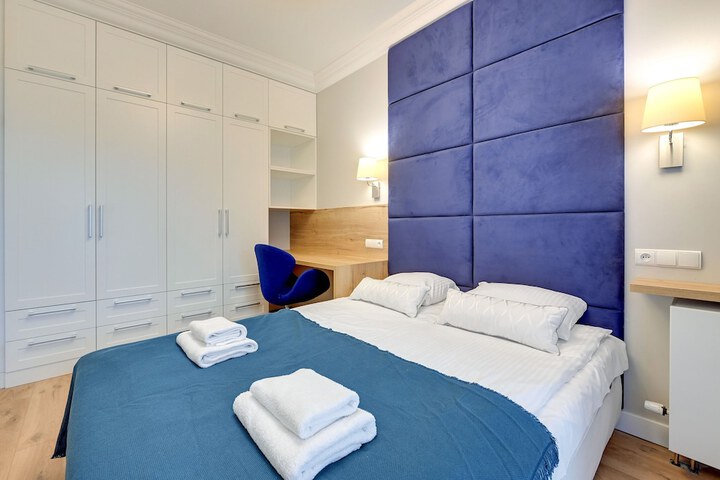 Room 5 of 125
