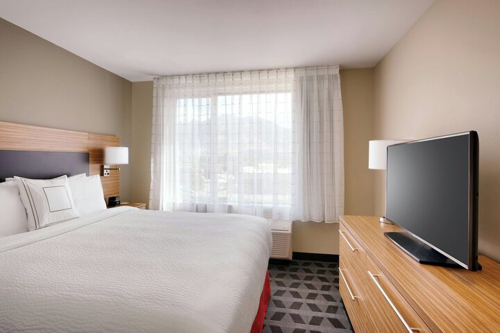 Room 18 of 44