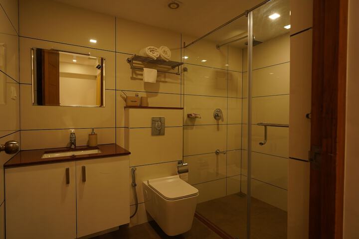 Room 35 of 209