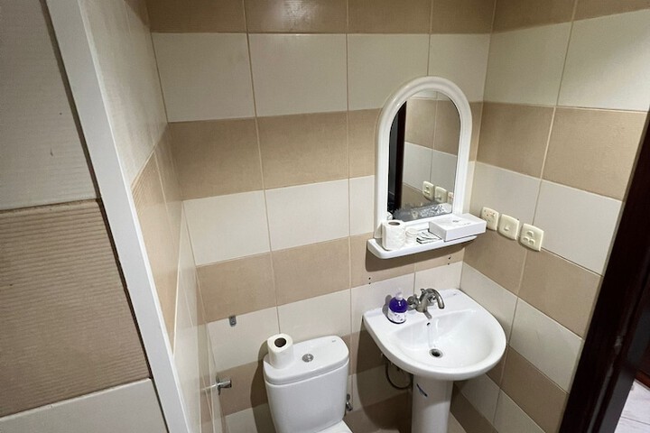 Room 20 of 32