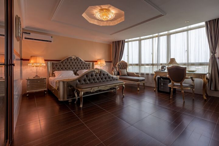 Room 2 of 14