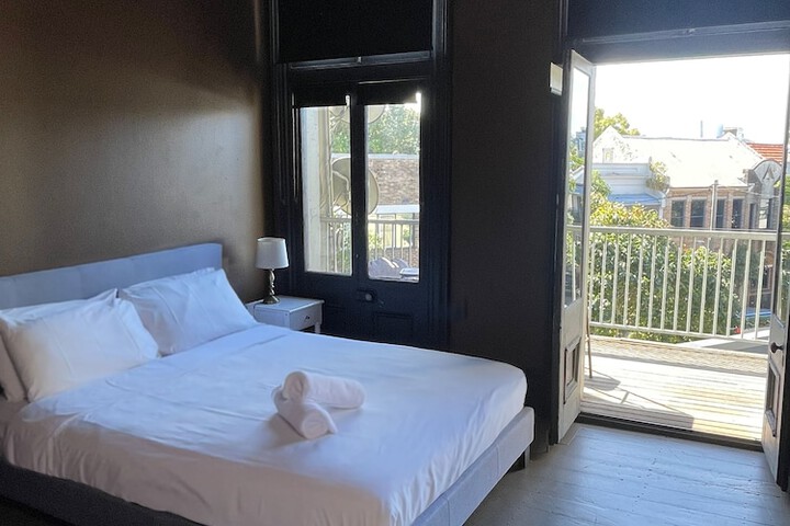 Room 5 of 19
