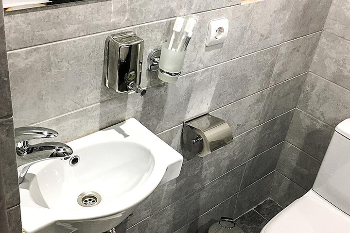 Room 44 of 56