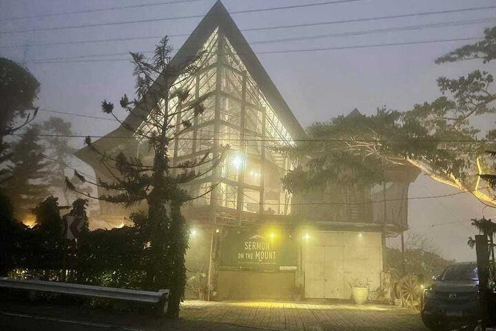 Hotel 15 of 16