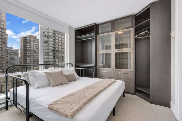 Photo of Modern Corner 2 BR with Spa
