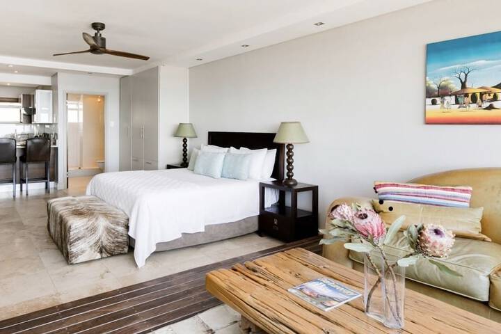 Room 10 of 22