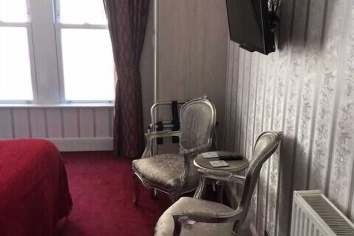 Room 42 of 67