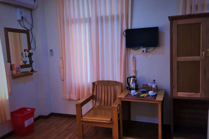 Room 18 of 78