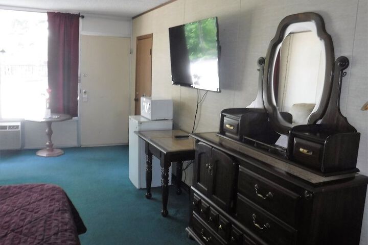 Room 22 of 63
