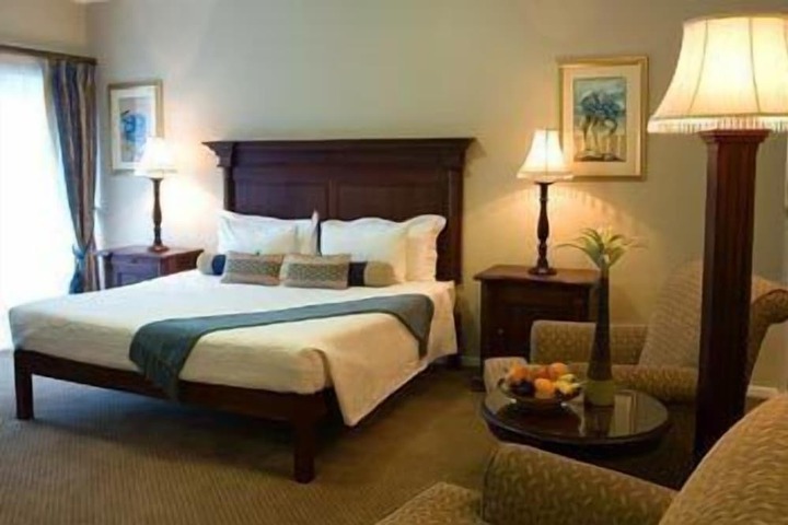 Room 36 of 100
