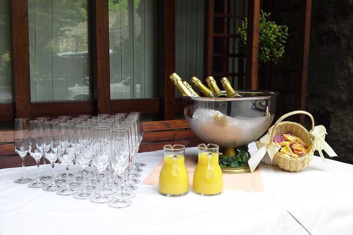 Dining 40 of 68