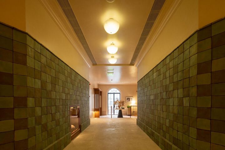 Hotel Interior 4 of 79