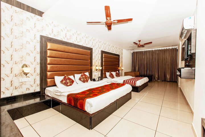 Room 50 of 90