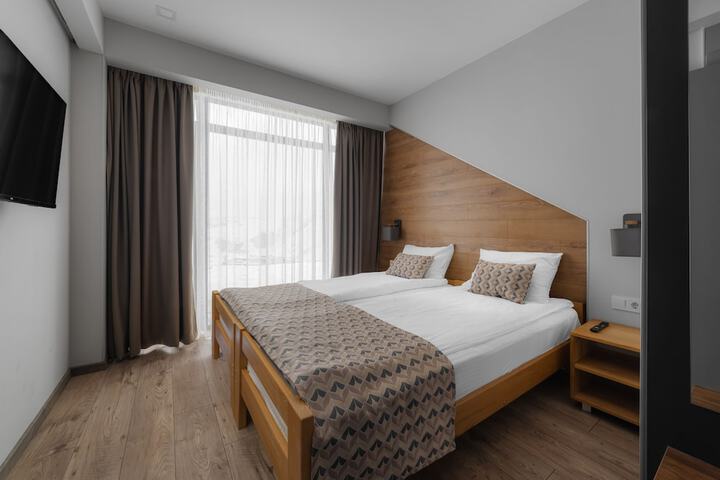 Room 16 of 54