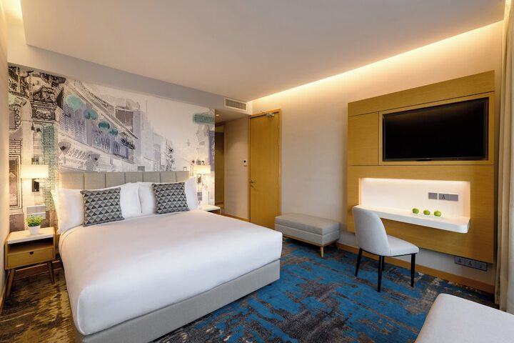 Room 6 of 39