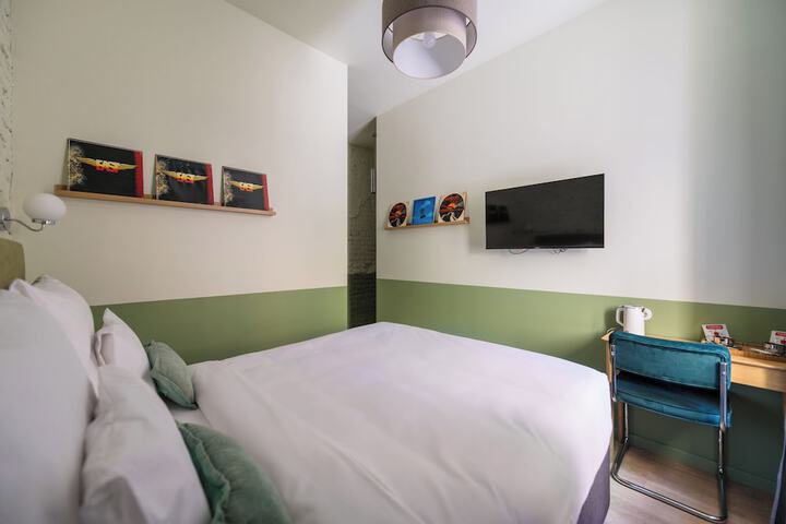 Room 26 of 52