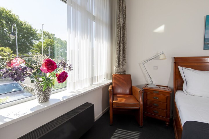 Room 15 of 71