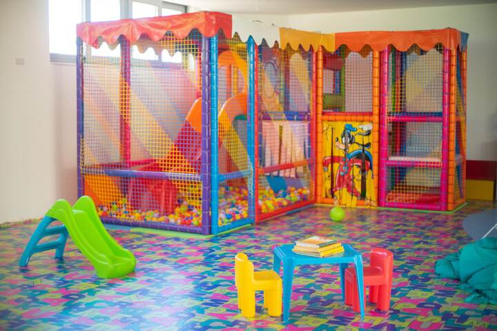 Childrens Activities 47 of 104
