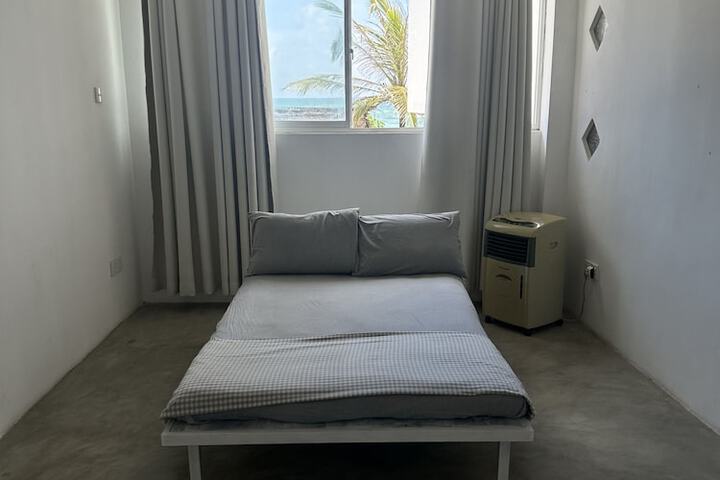 Room 2 of 22
