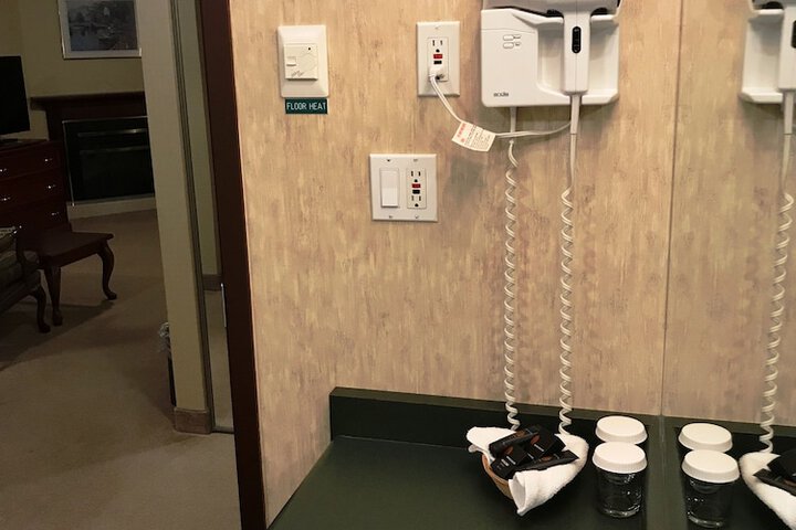 Room 67 of 99