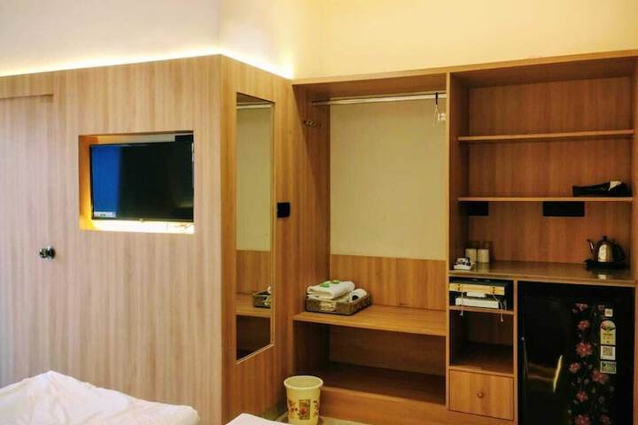 Room 30 of 46
