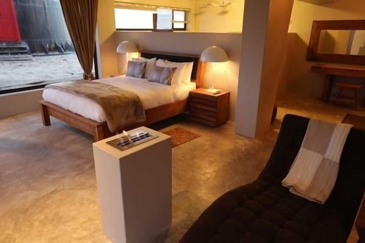 Room 15 of 40
