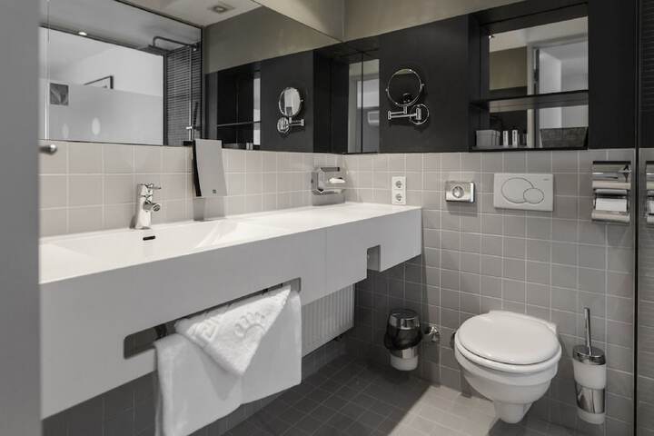 Clean Restrooms