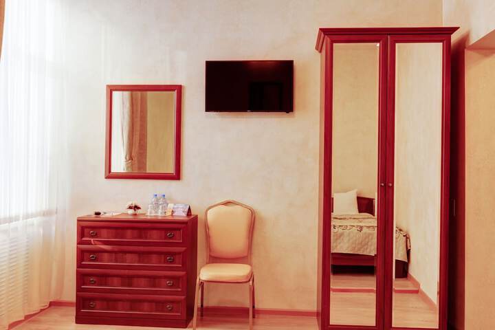 Room 30 of 50