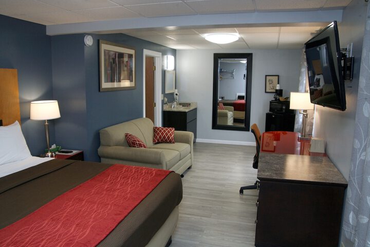 Room 27 of 71