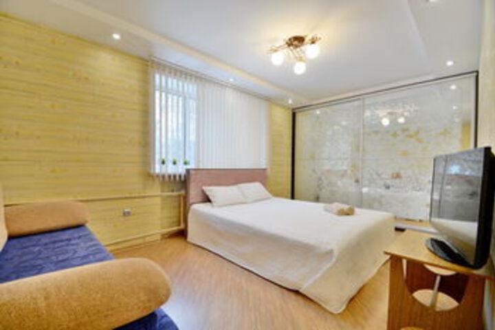 Room 104 of 203
