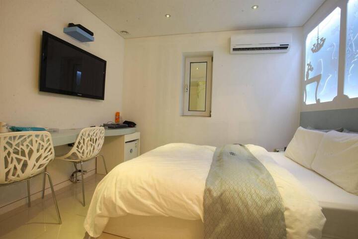 Hotel Suite Photo