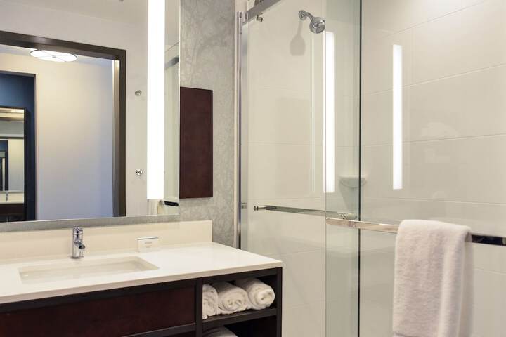 Bathroom shower