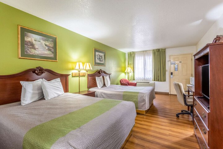 Room 14 of 35