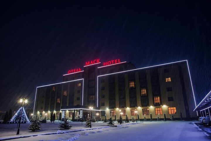 Hotel Exterior 112 of 112