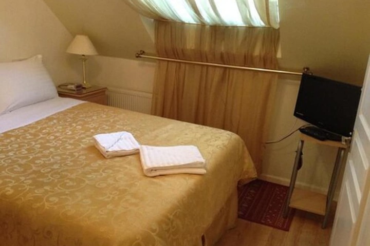 Room 16 of 45